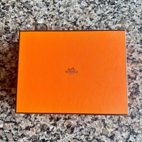 NEW RARE 100% authentic HERMES Chevre Mysore Roulis Slim Wallet, gold hardware - Picture 4 of 9